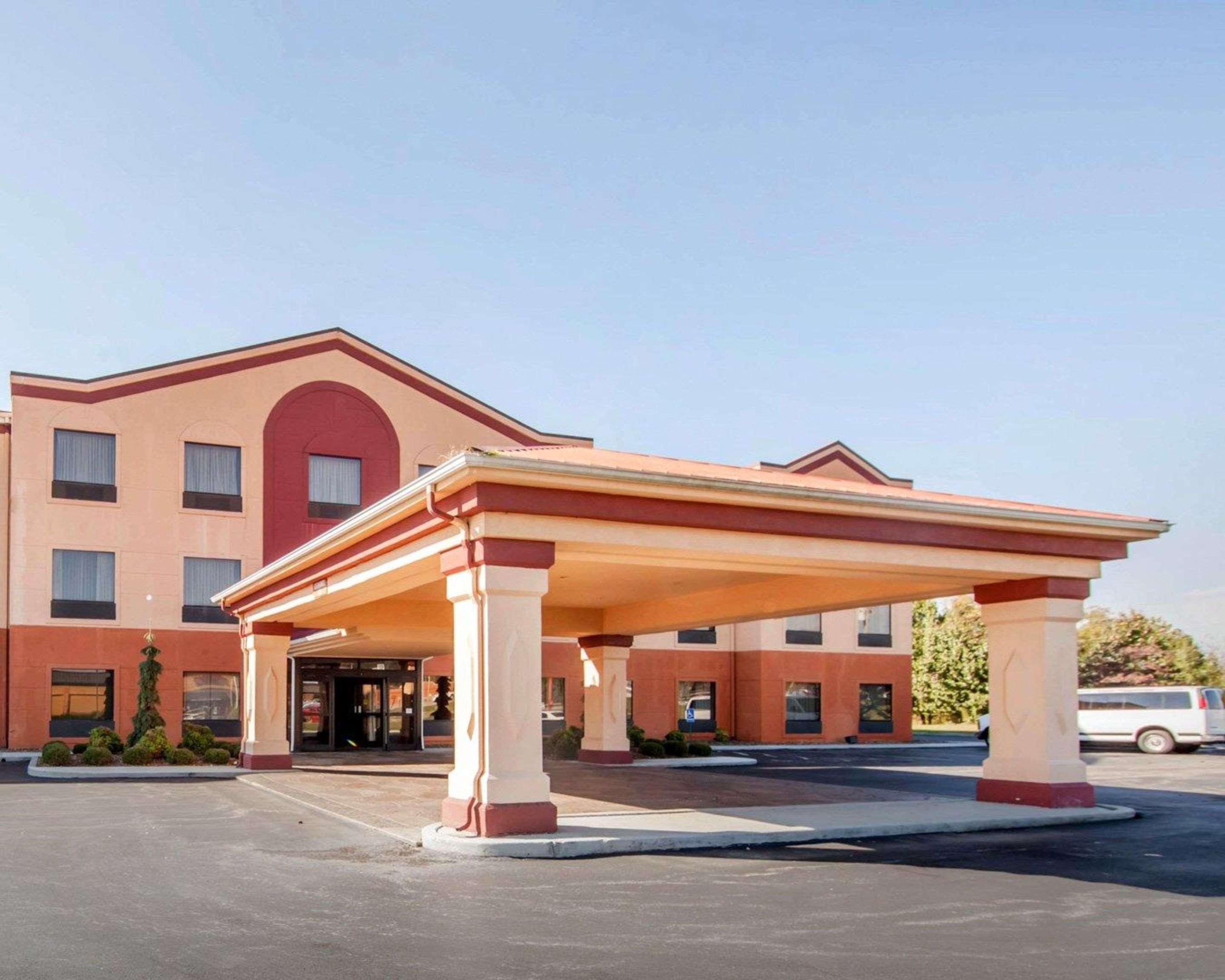 Comfort Suites London Exterior photo